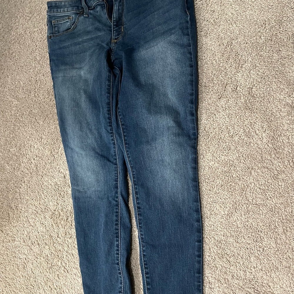 Universal Thread Blue Skinny Jeans with Classic Denim Look